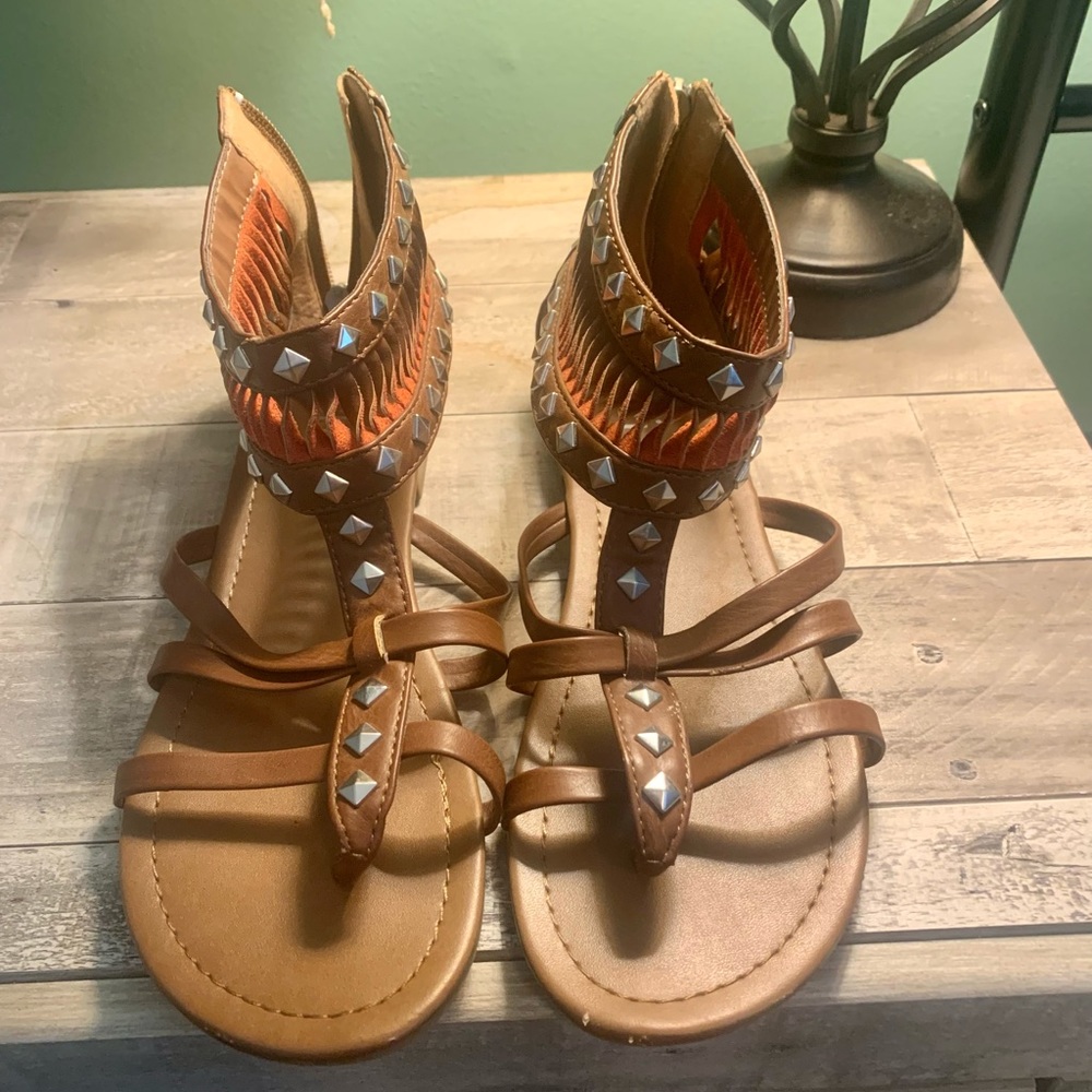 Zip up sandals, nude brown with design, Size 8.5